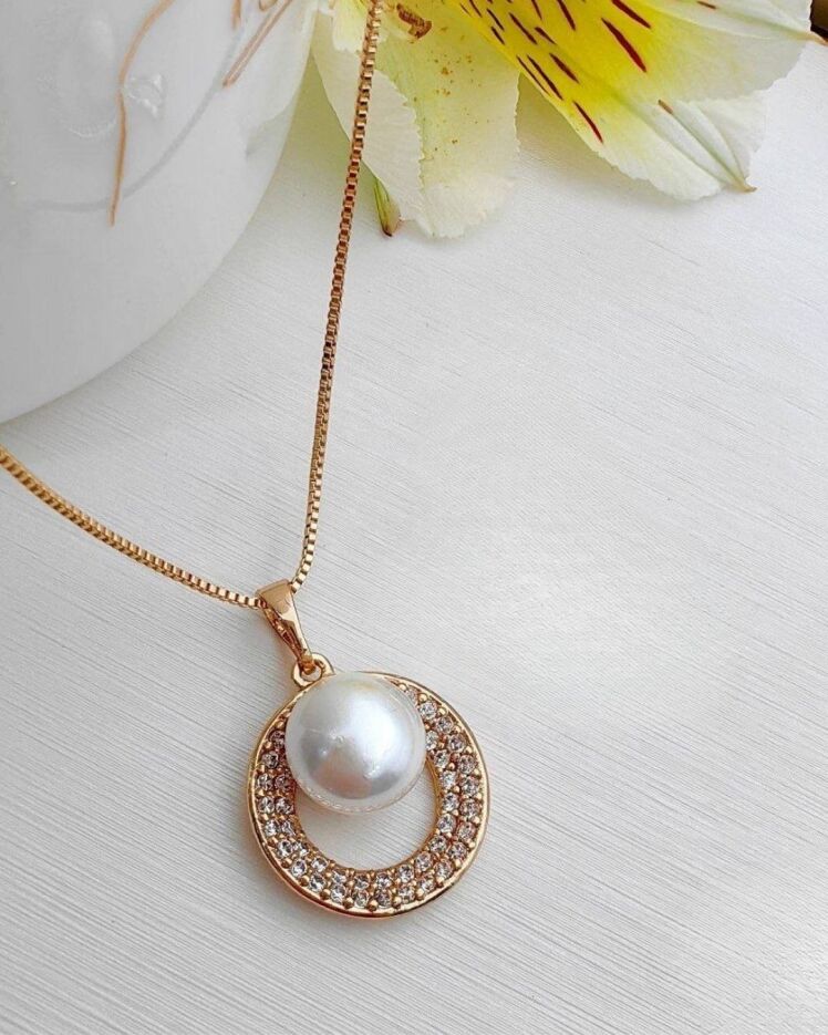 گردنبند مروارید زنانه ژوپینگ باآویز رینگ طلایی نگین دارسواروسکی و مرواریددرشت سفیدپرورشی در نوروژ 