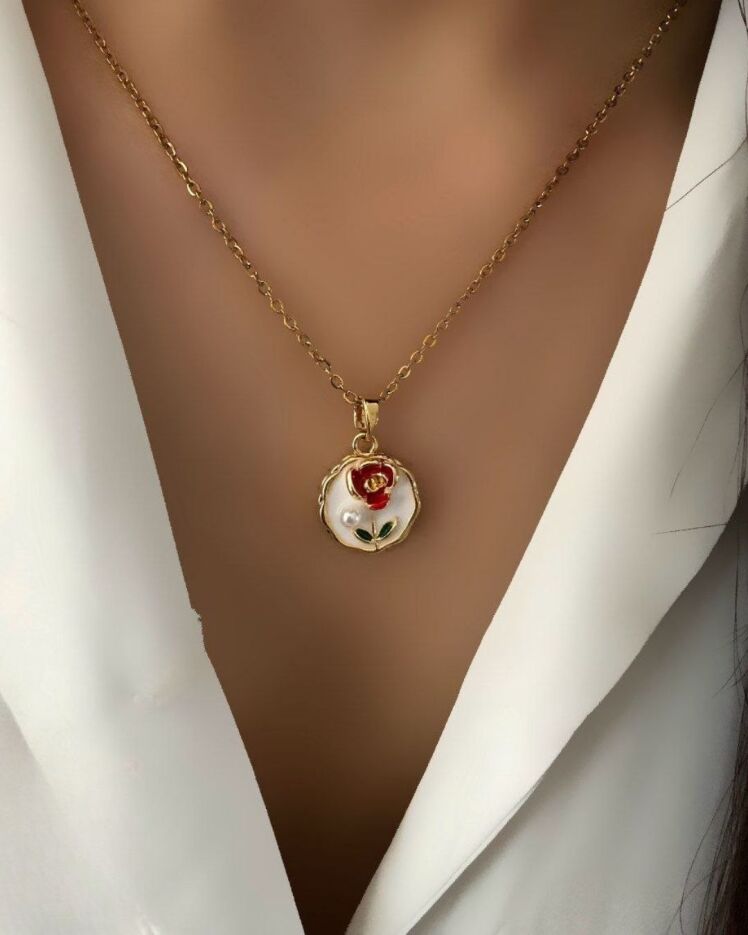 گردنبند زنانه مینا کاری طلایی با آویز دایره وگل رزقرمز در نوروژ اکسسوری