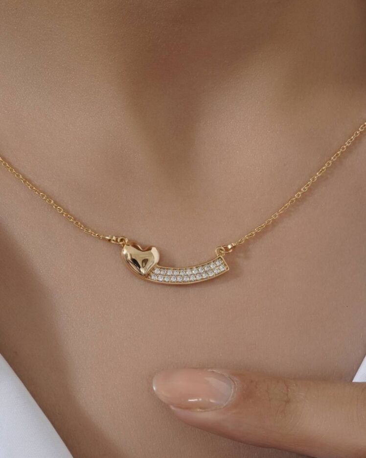 گردنبند زنانه طلایی قلب نگین‌دار ژوپینگ نگین سواروسکی در نوروژ اکسسوری