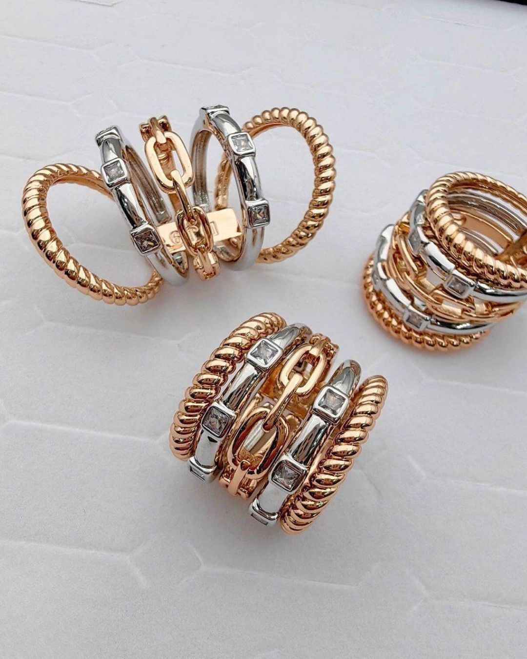 انگشتر زنانه طلایی پرتوفینو نگین دار از سواروسکی برند دریم در نوروژ اکسسوری