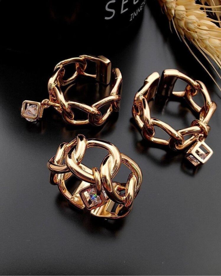 انگشتر زنانه طلایی فانتزی طرح تیفانی نگین با آویز نگین دار سواروسکی برند ژوپینگ در نوروژ اکسسوری