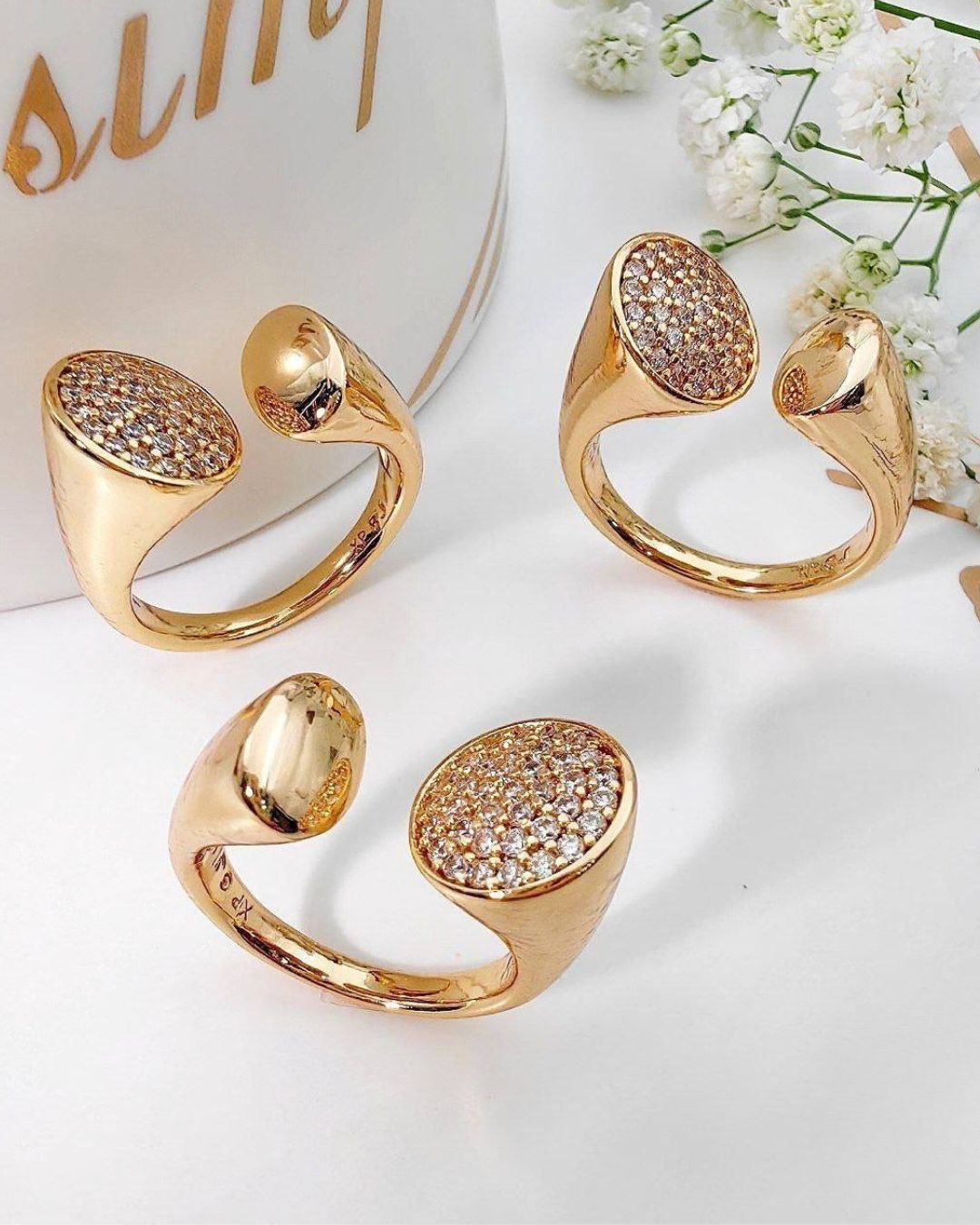  انگشتر زنانه طلایی فانتزی با نگین سواروسکی برند ژوپینگ در نوروژ اکسسوری 